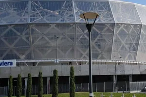 Allianz na kolejne lata ze stadionem we Francji