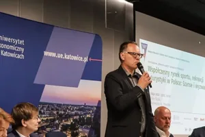 Edukacja poprzez sport ścieżką rozwoju. Takie debaty są bardzo potrzebne