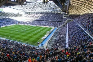 Warta gospodarzem derby Poznania na stadionie przy Bułgarskiej. W końcu